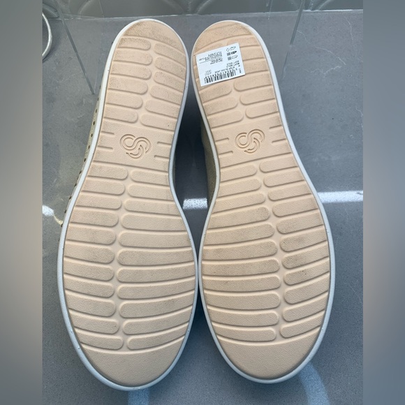 Clarks Cloudsteppers Step Glow Jade in Soft Gold Size 9M - Picture 11 of 15